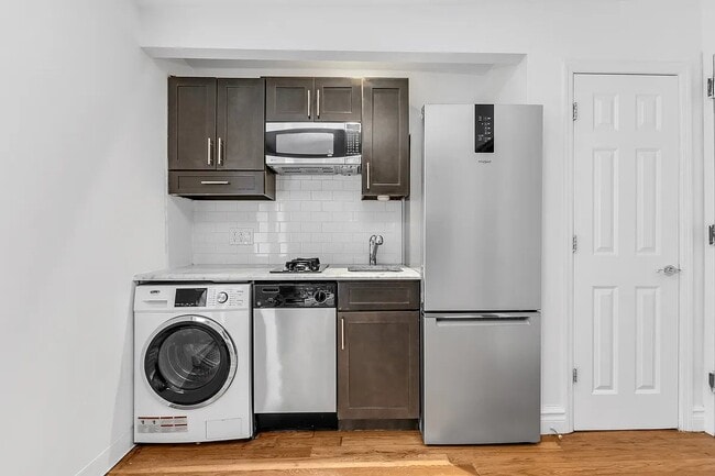 325 E 10th St Unidad R4C