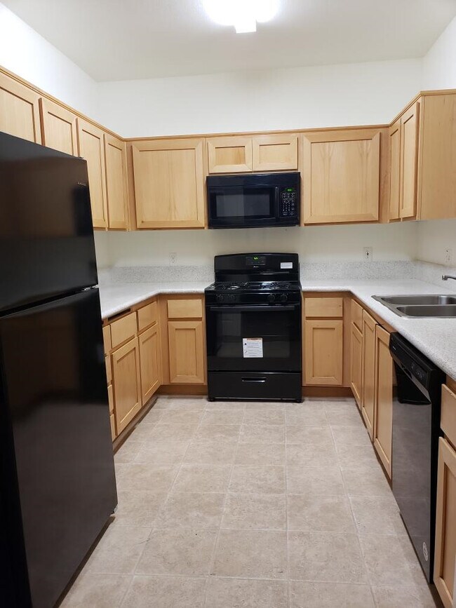 Arbor Fields Apartments Lancaster, CA