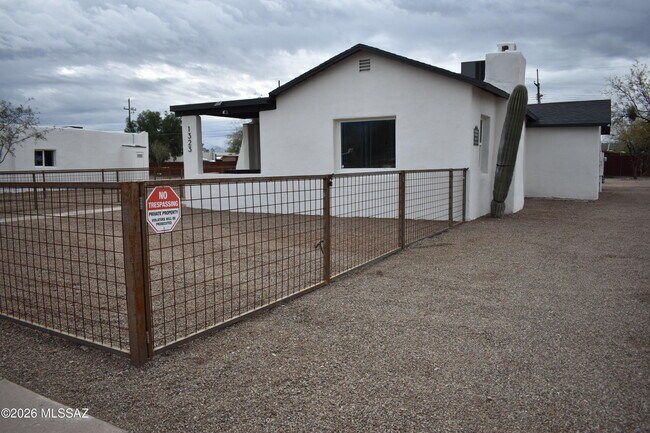 Photo - 1323 W Speedway Blvd