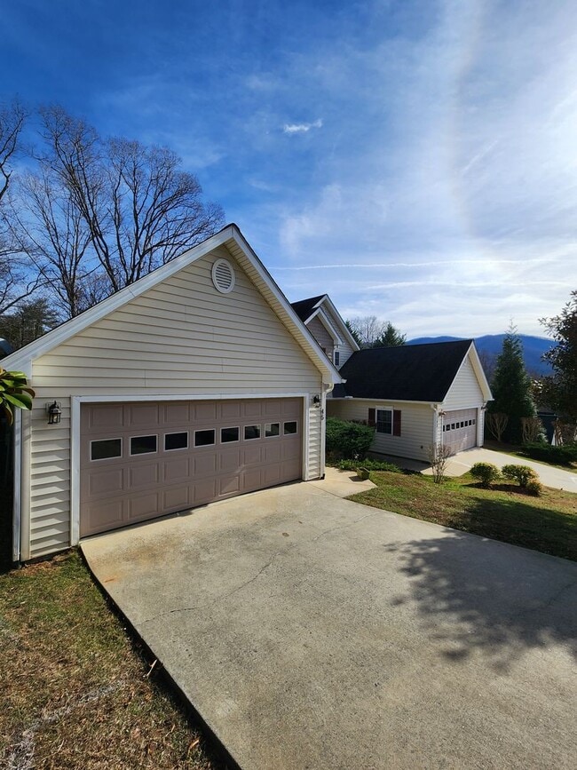 45 Viera Dr