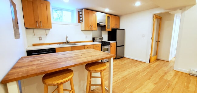 Photo - 715 14th St SE Unidad B