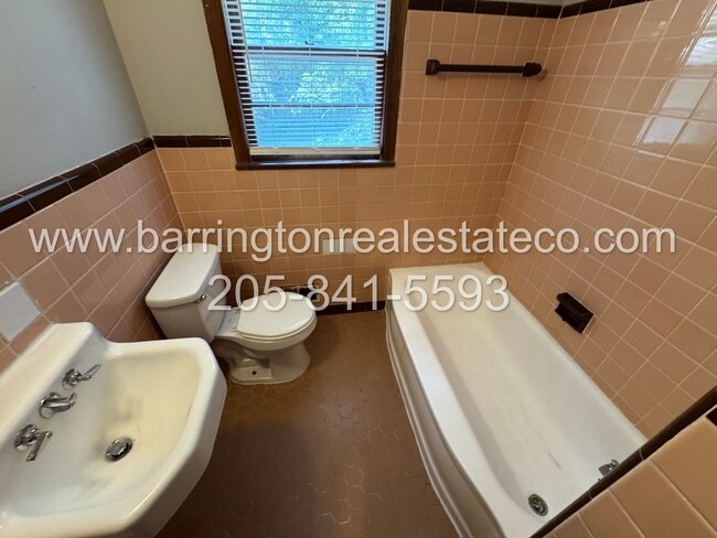 Photo - 332 Glynn Dr