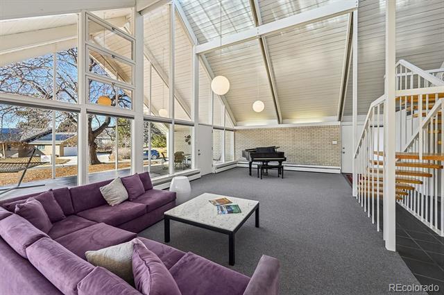 Photo - 3130 S Monroe St