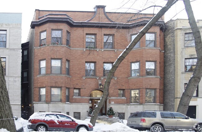 721 - 723 CON Briar Pl