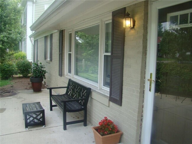 Photo - 3558 Central Ave