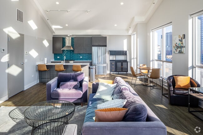 Interior Photo - Arco Old Town