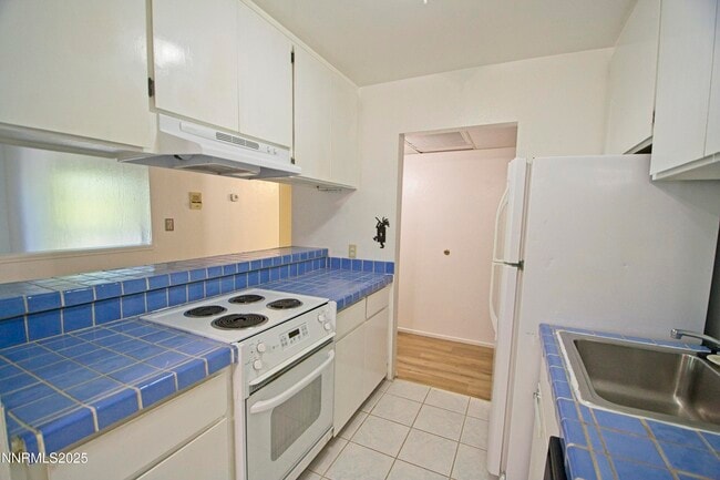 Photo - 2955 Lakeside Dr Unit 331