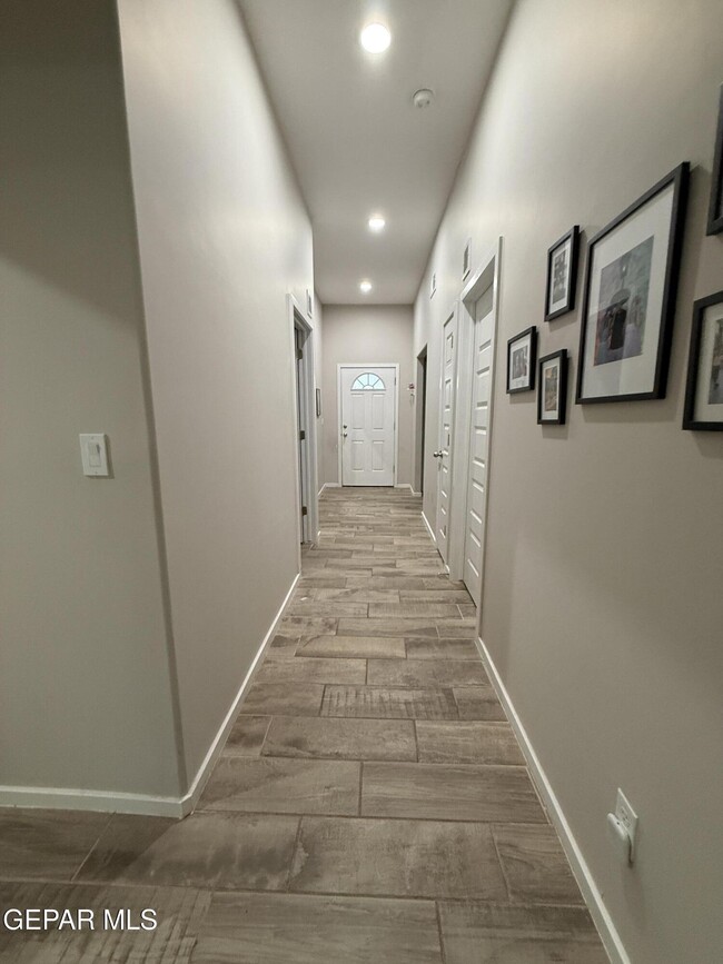 Photo - 13841 Paseo Central Ave