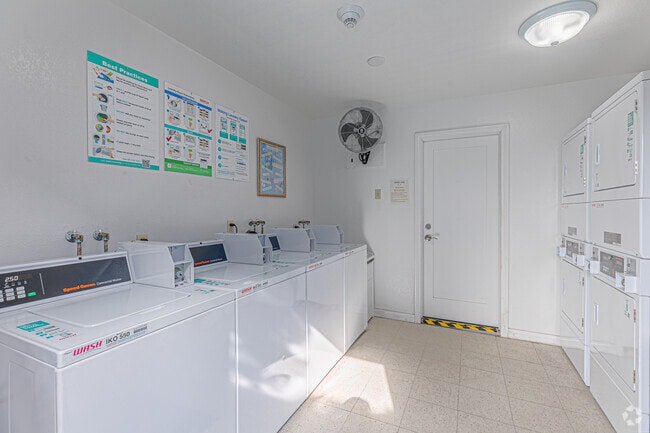Laundry Center