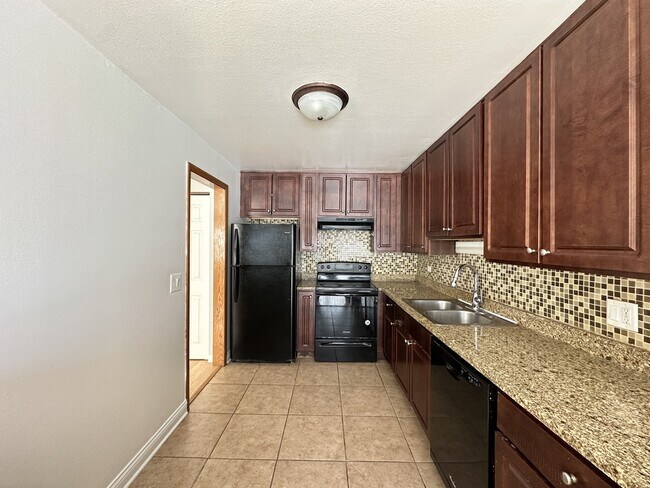 Photo - 1004 S River Rd Unit 201