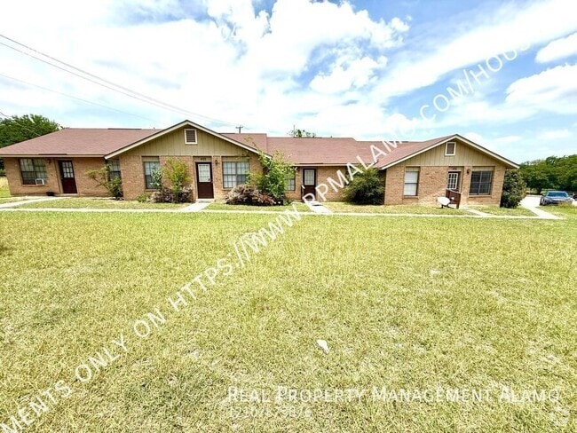 Building Photo - 4545 Hoeneke Dr Unit 504 Rental