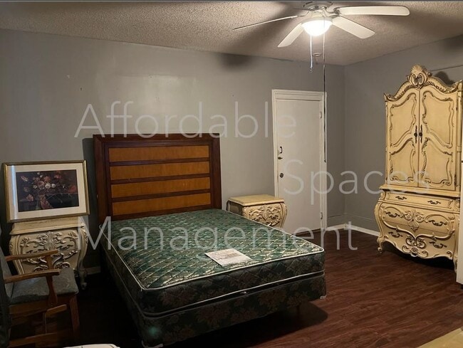 Building Photo - 160 Lamar St