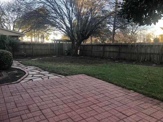 Photo - 819 Fern Springs Ct