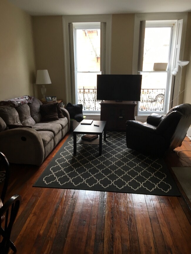 Photo - 44 Parkin St Apartments Unit 44B