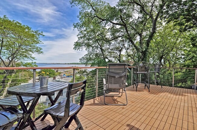 Photo - Granite Pier Unit Granite Pier