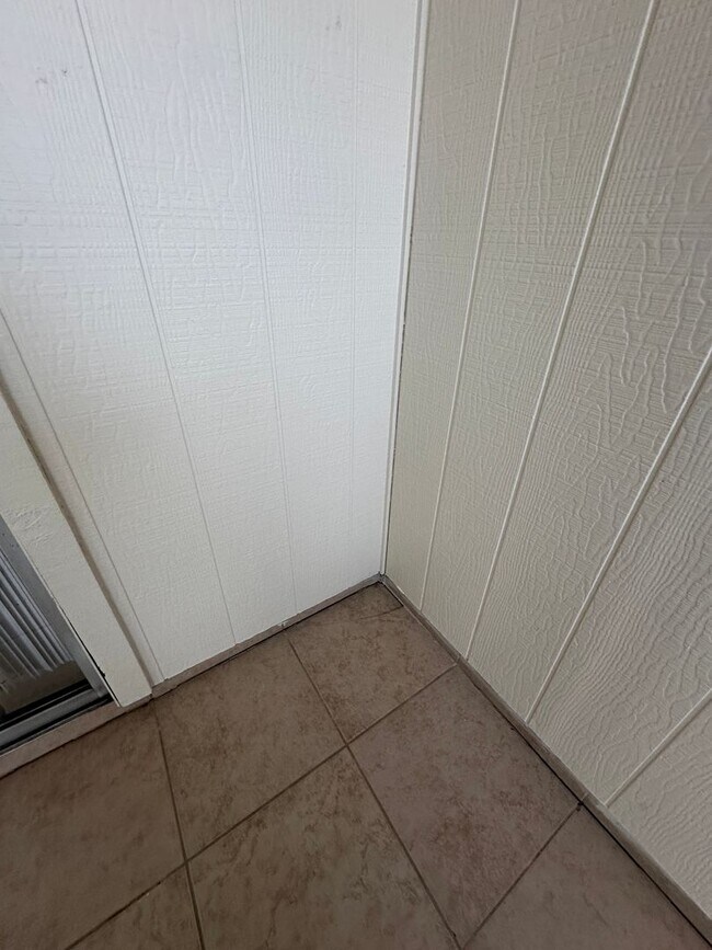 Photo - 1837 N Spring Unit 1837 N SPRING ST_ 102