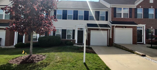 3 bedroom townhome - 3 bedroom townhome