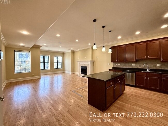 Photo - 5528 S Indiana Ave Unit 2