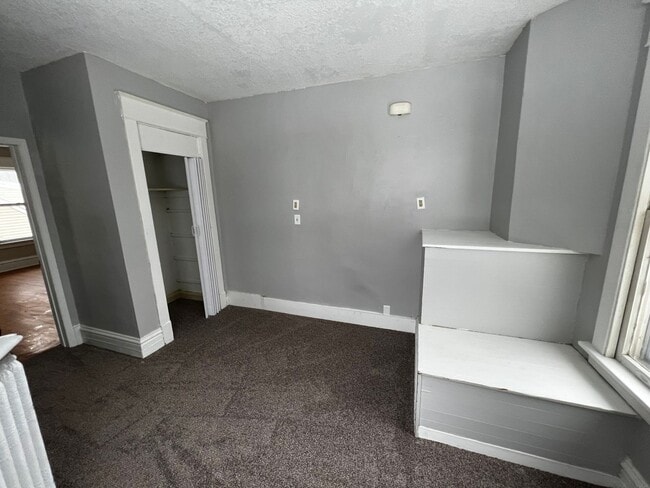 Photo - 914 23rd St Unit #3