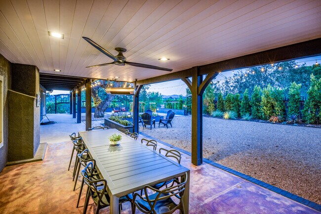 Photo - 954 Encino Vista Dr