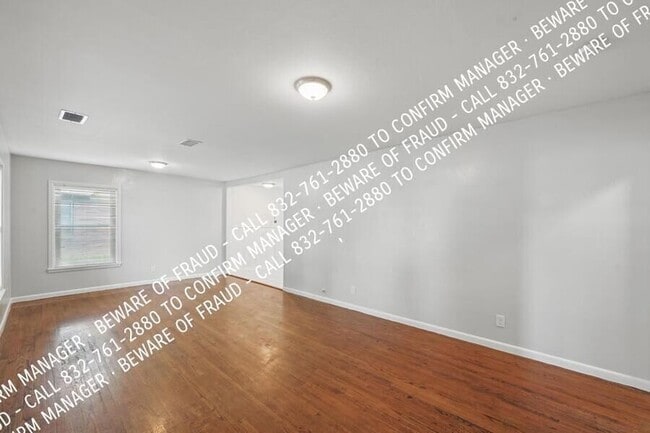 Photo - 1928 Oldgate Ln