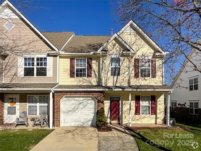 Building Photo - 217 Arlington Downs Blvd Rental