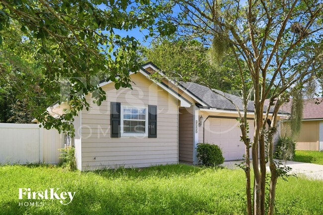 4275 Hanging Moss Dr