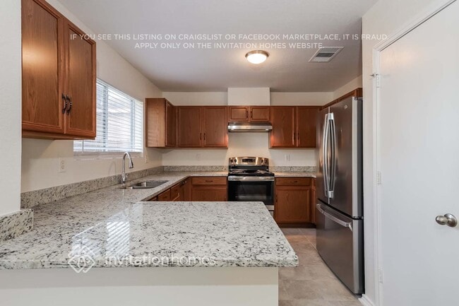 Photo - 9982 Hawksbill Peak