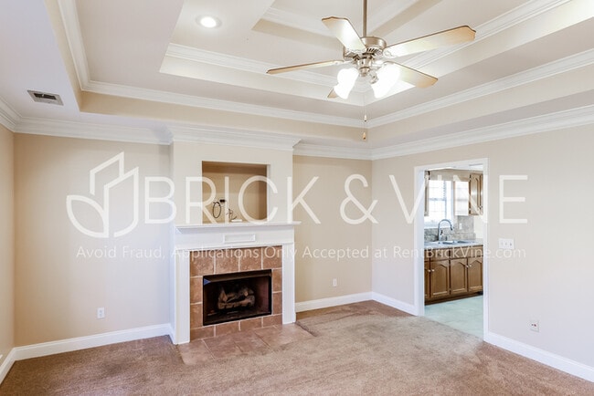 Photo - 229 Saratoga Ln