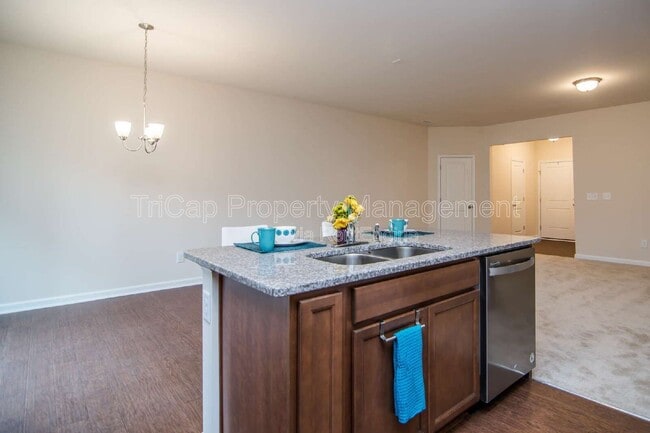 Photo - 335 White Oak Ridge Dr