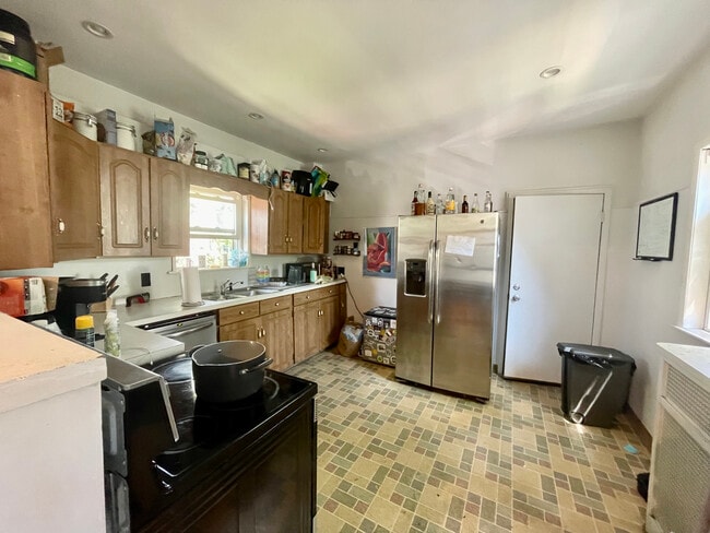 Photo - 15 Curtis Ave