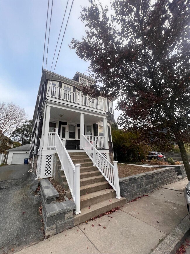 Building Photo - 110 W Quincy St Unit 1 Rental