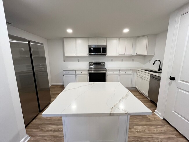 Photo - Modern 2BD, 2BA with 3rd Bonus Room Near Downtown Durham with Assigned Off-Street Parking and Bac... Unit B