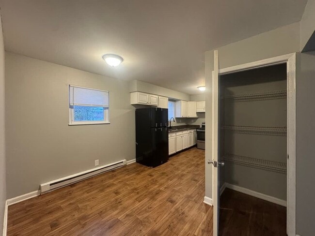 Photo - 1921 Chris Dr