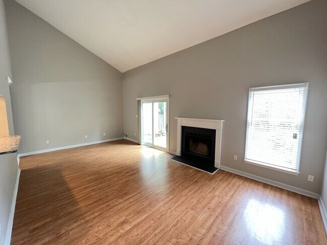 Photo - Adorable 3 Bedroom Townhouse w/ 1st Floor Bedroom