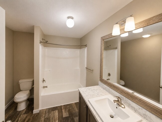 Photo - 15 Starling Hill Dr