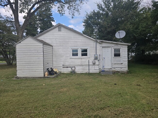 306 N Huffman Ave