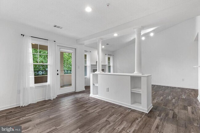 Photo - 12004 Taliesin Pl Unit 32