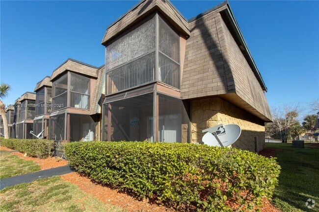 Building Photo - 1919 S Semoran Blvd Unit C Rental