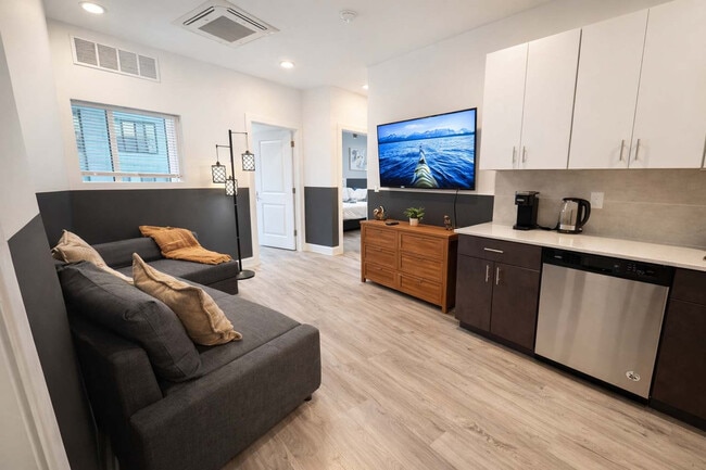 Photo - 1214 N American St Unidad ID1381655P