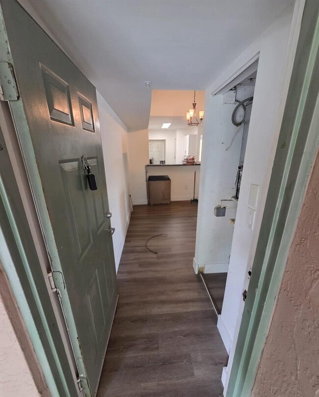 Building Photo - 12112 Saint Andrews Pl Unit 212