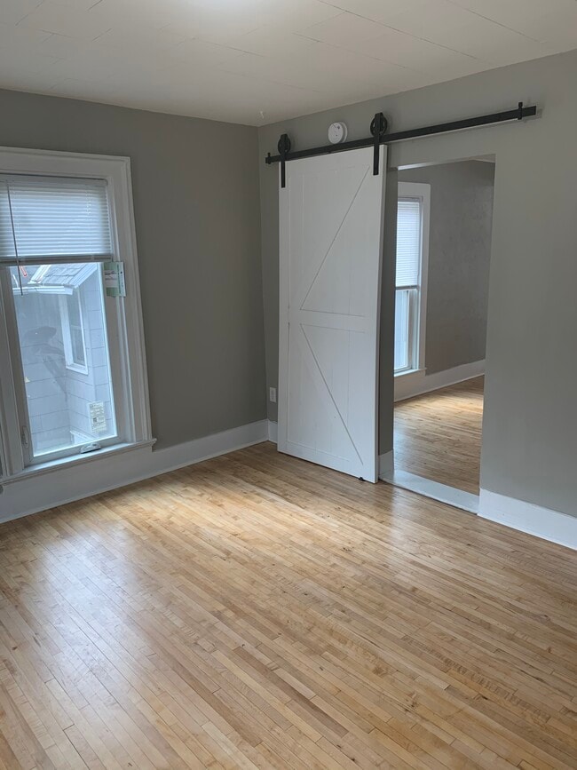 Unit 2 - 516 N Broad St Unit 2