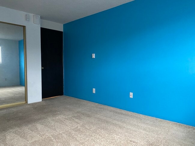Photo - 2020 Grant Ave S Unit A205