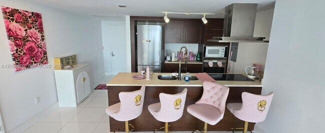 Photo - 495 Brickell Ave Unidad 4205