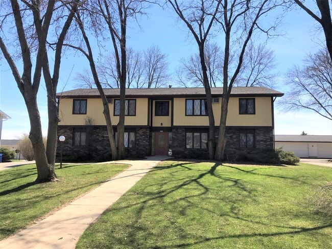 Photo - 2367 Chalet Gardens Rd Unit 3