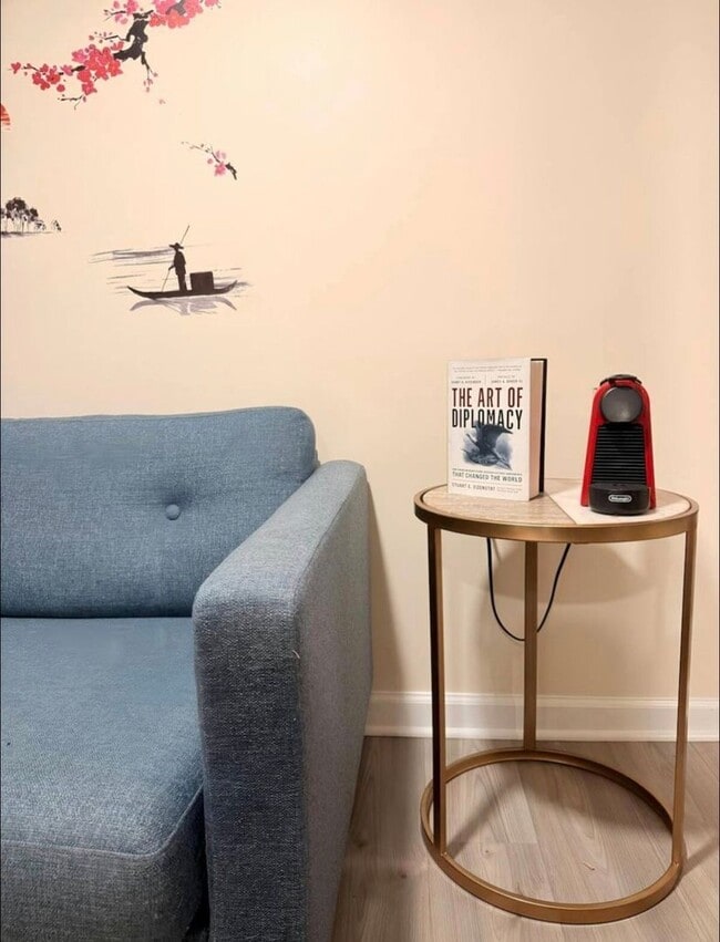 Photo - 1400 West Virginia Ave NE