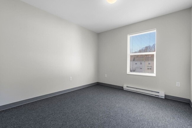 Pine Rock Townhomes  Student Living