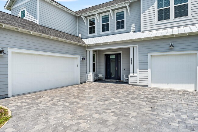 Photo - 360 Lafayette Rd Casa