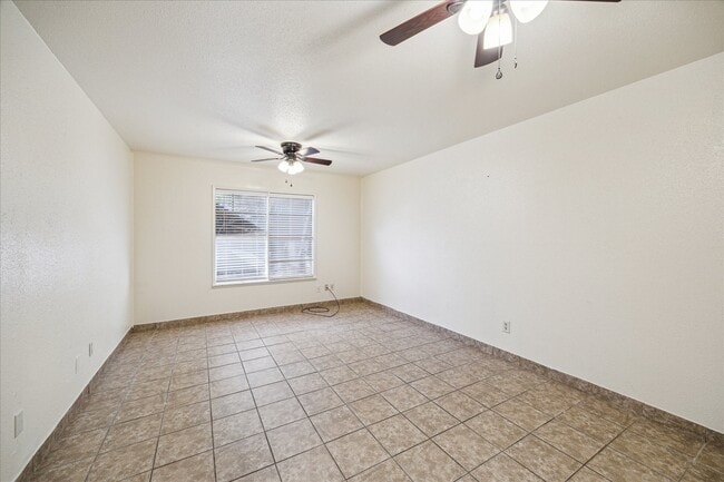 Building Photo - 3003 Falk Ct Unit 3003 Rental