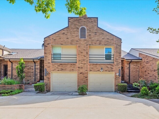 Building Photo - 15932 Seahorse Dr Unit 272